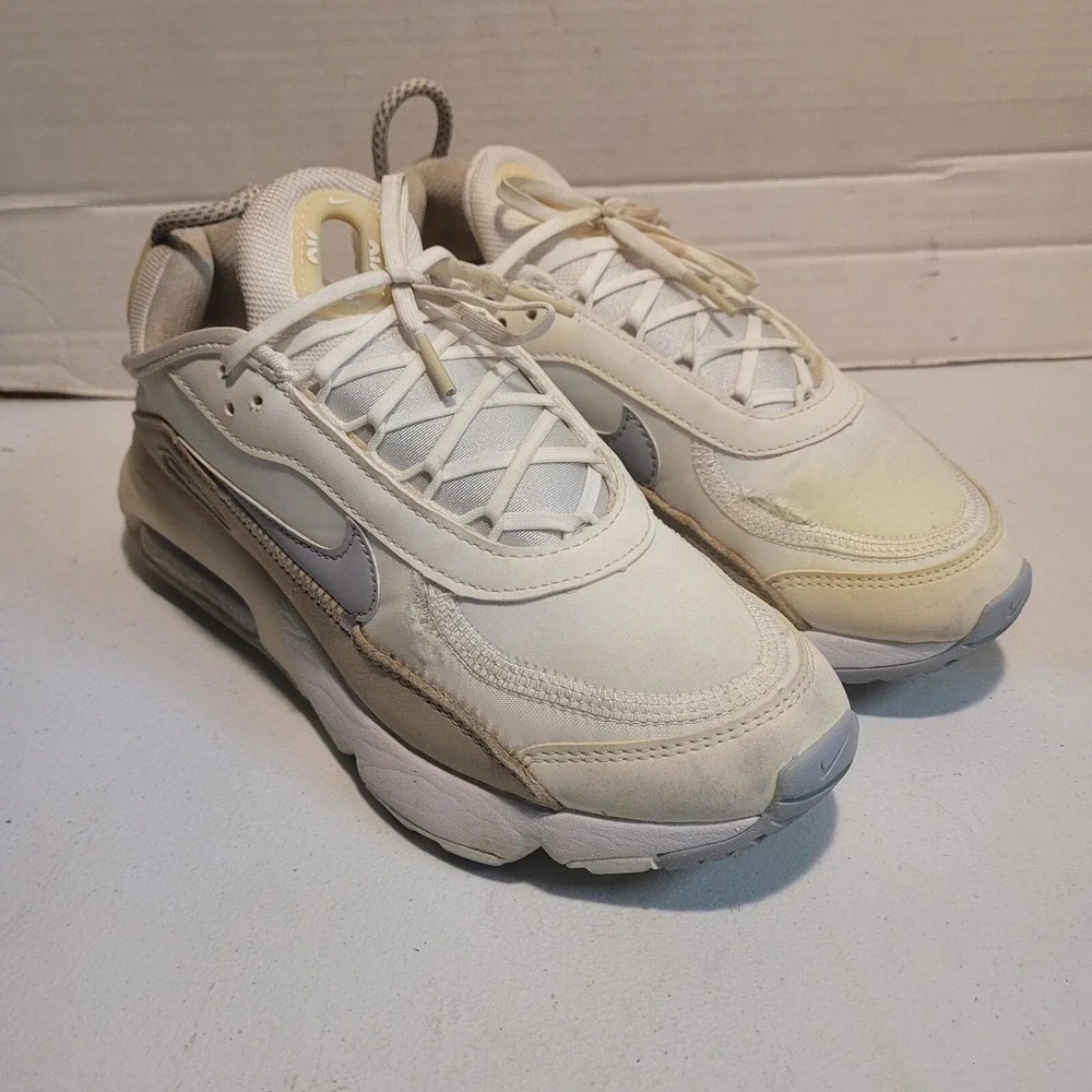 Nike Air Max 2090 Women's Shoes Size 7 (DA8702-100) White Tan